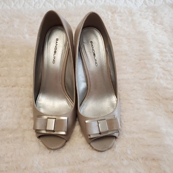Minimalist Grey Platform heel.(wide fit) - Picture 5 of 7